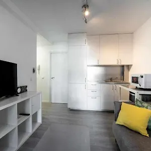 https://1-room-tico-pedregalejo.1costadelsol.com